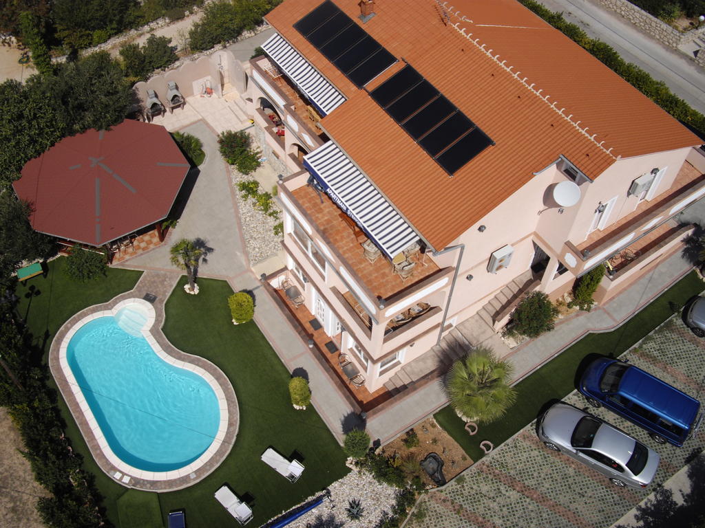 Apartments Stengl Barbat na Rabu Exterior photo